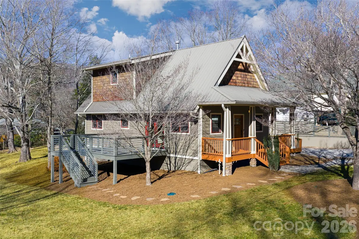 829 N Oconeechee Avenue, Black Mountain, NC 28711 - #1