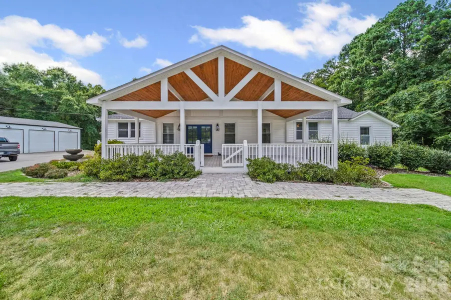 5214 Echo Valley Drive, Great Falls, SC 29055 - Image #2