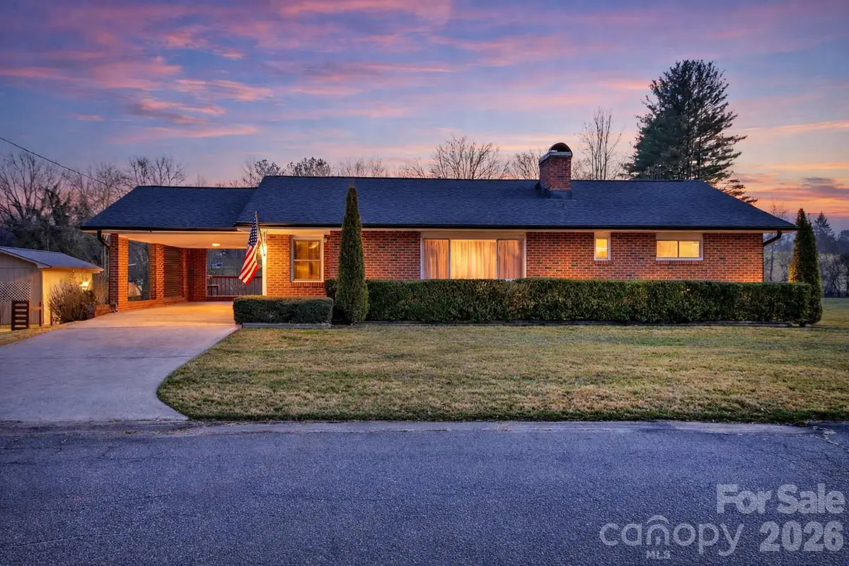 112 Allison Road, Brevard, NC 28712 - Image #1