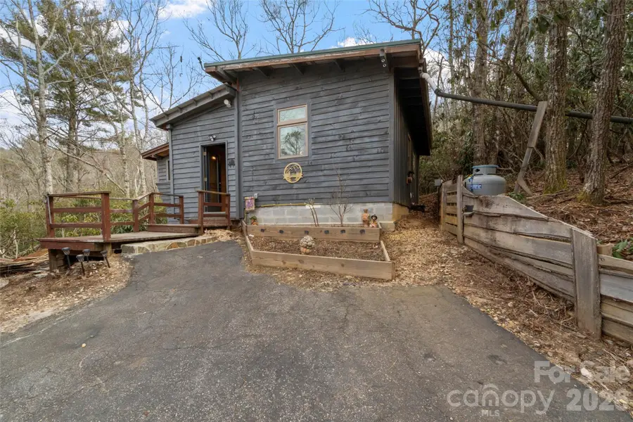 141 Overlook Drive #30, Spruce Pine, NC 28777 - Image #2