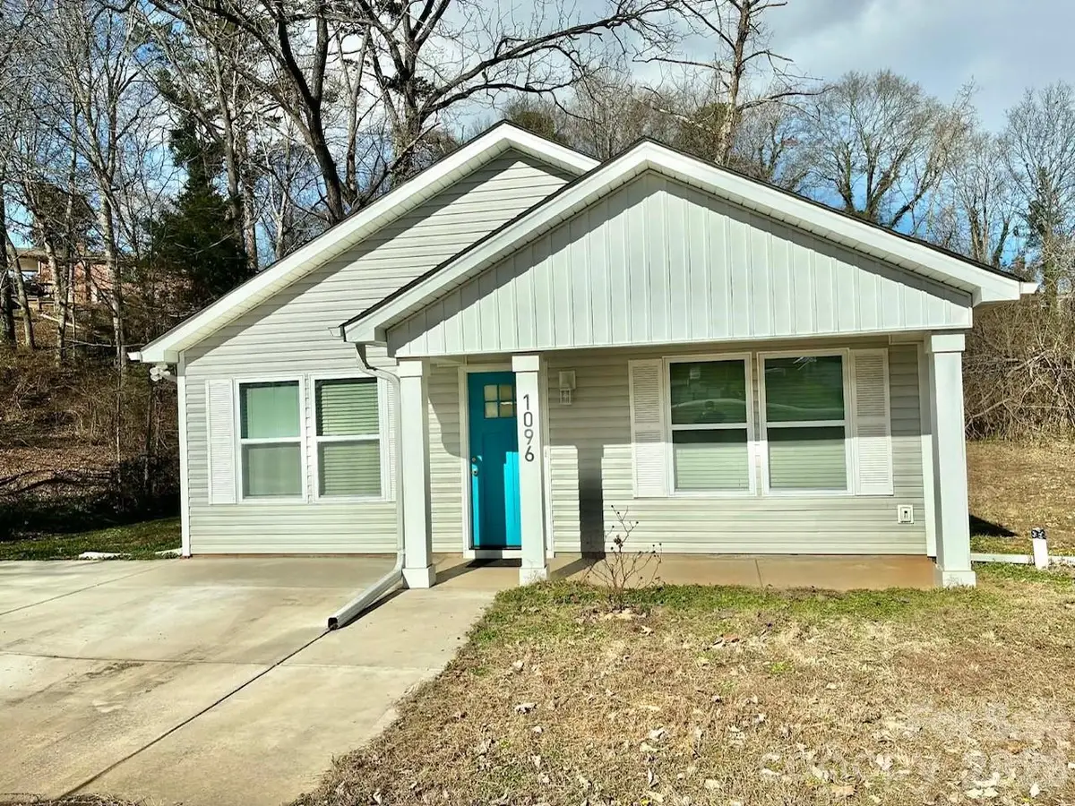 1096 12th Avenue Nw, Hickory, NC 28601 - Image #1