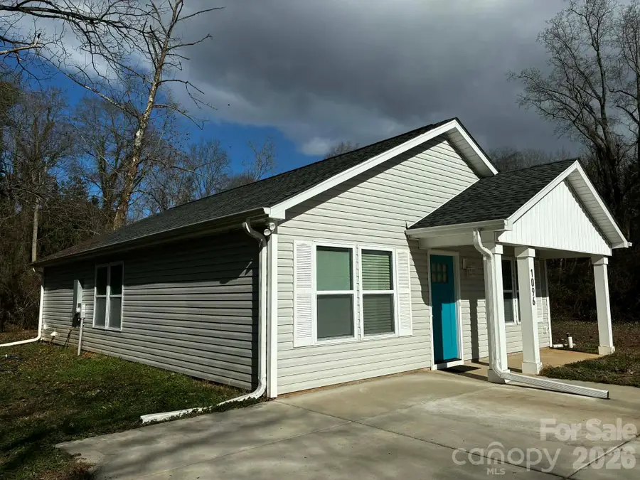 1096 12th Avenue Nw, Hickory, NC 28601 - Image #2