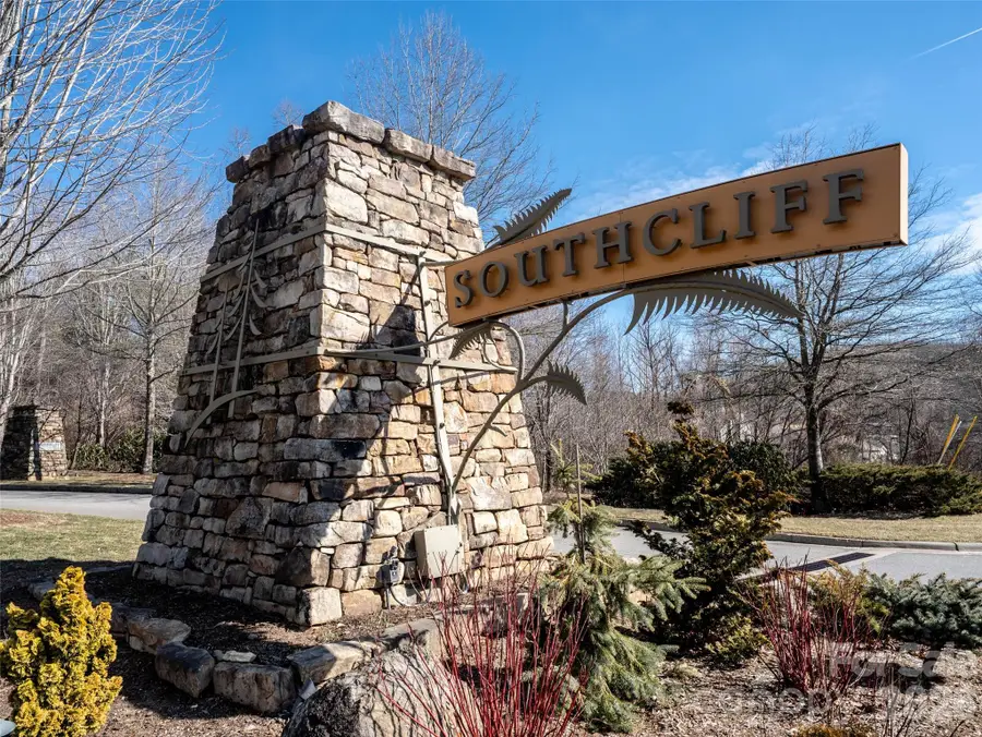 506 Southcliff Parkway, Fairview, NC 28730 - #3