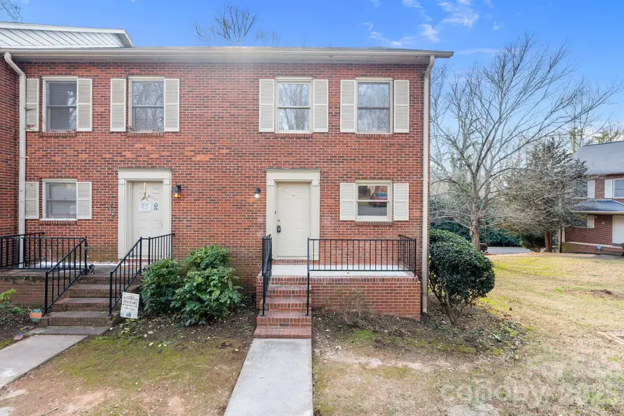 239 13th Avenue Place Nw #21, Hickory, NC 28601 - Image #2