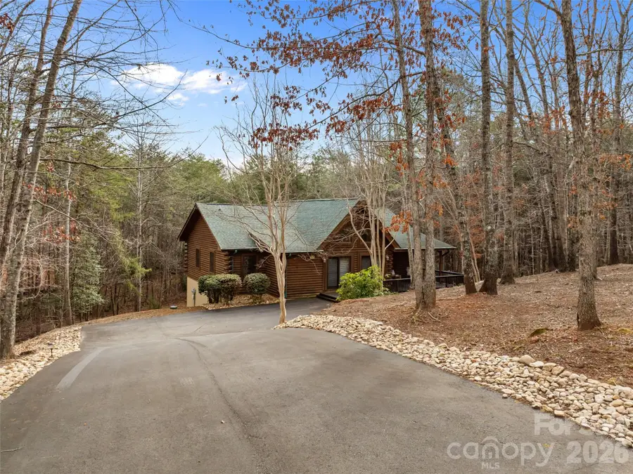 134 Mcdaniel Court, Lake Lure, NC 28746 - Image #2