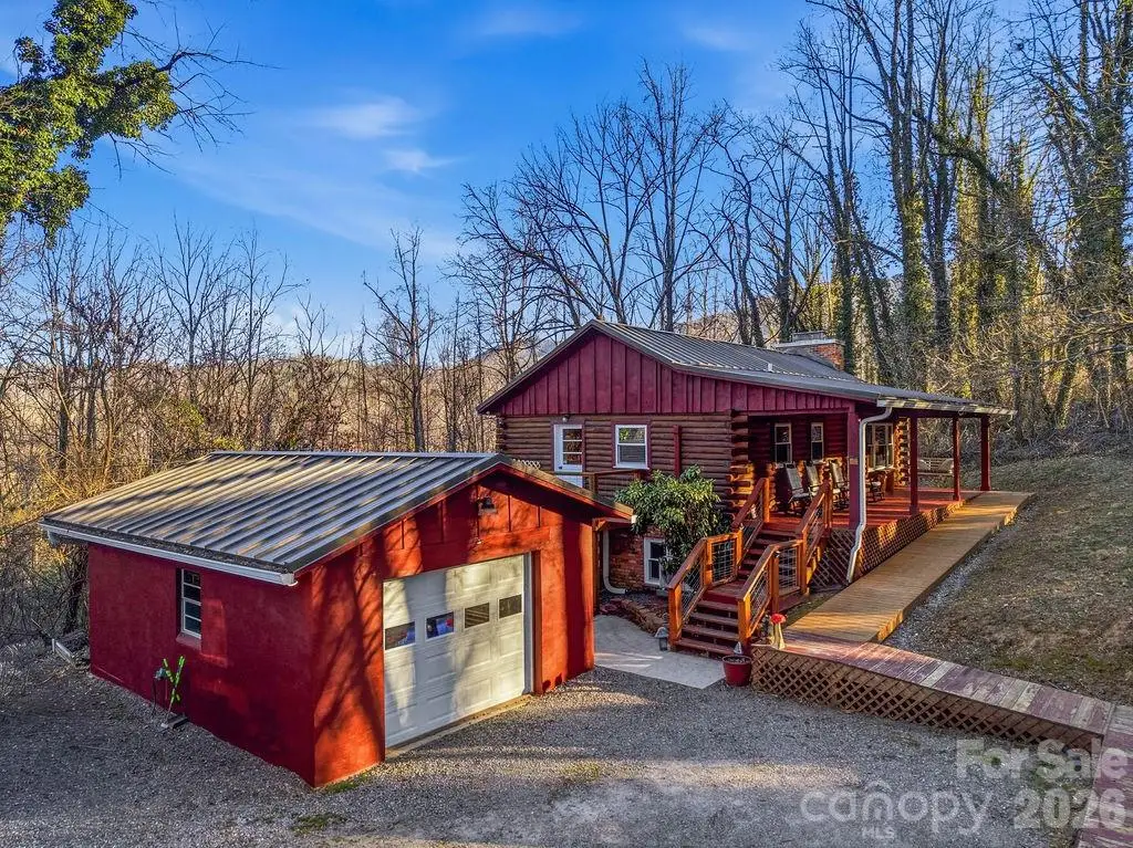 34 Greenbriar Road, Black Mountain, NC 28711 - Image #1