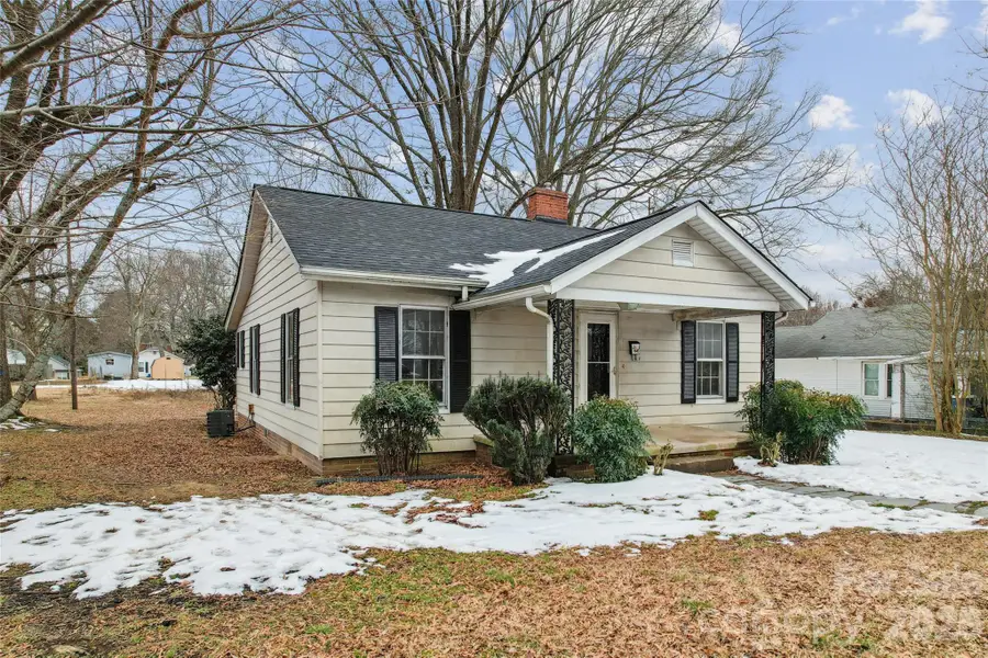 209 W Round Street, Landis, NC 28088 - #2