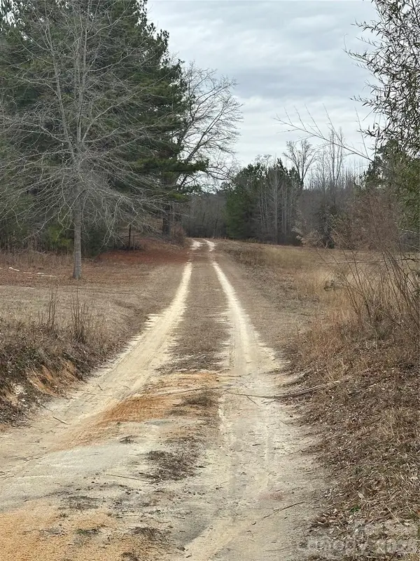 1626 Yankee Road, Lugoff, SC 29078