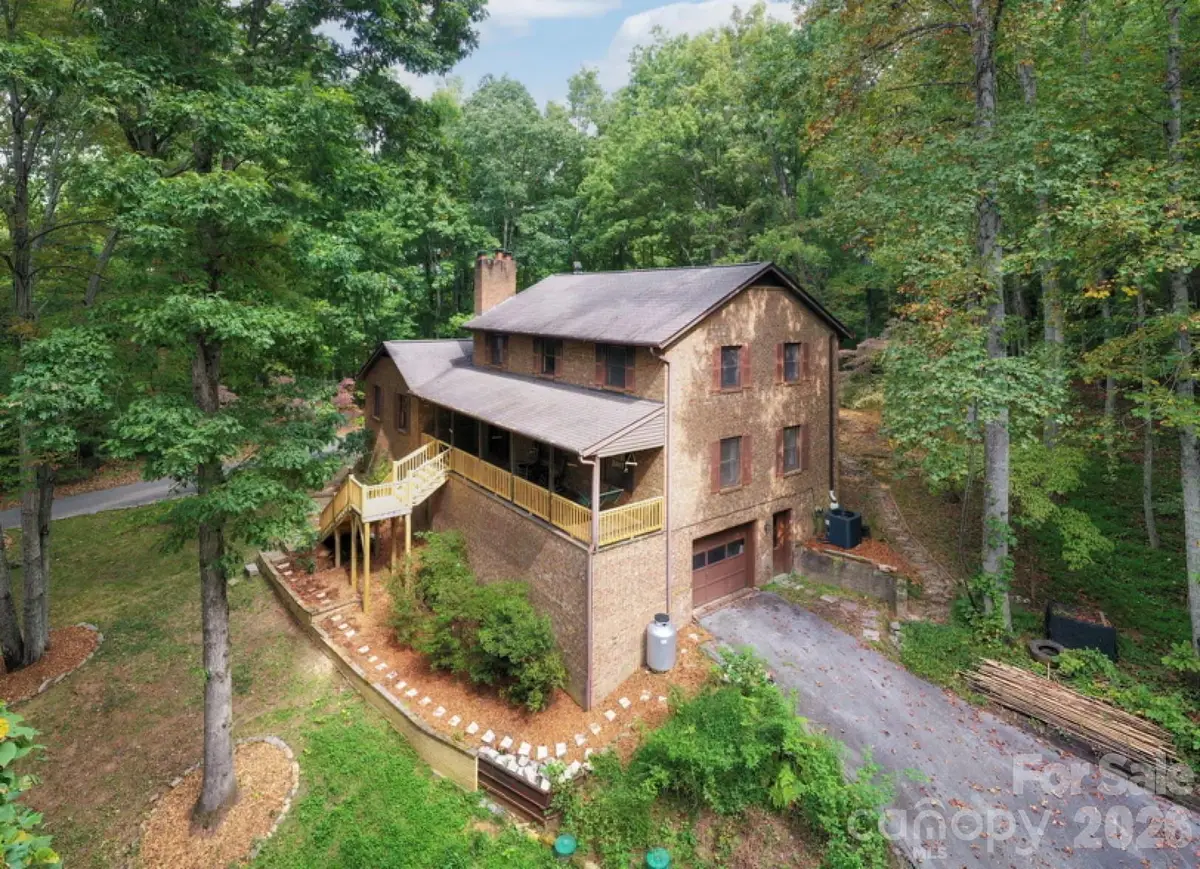 410 Rockwood Drive, Hendersonville, NC 28792 - Image #1