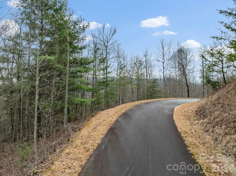 400 Pine Cone Trail #20, Marshall, NC 28753 - Image #3