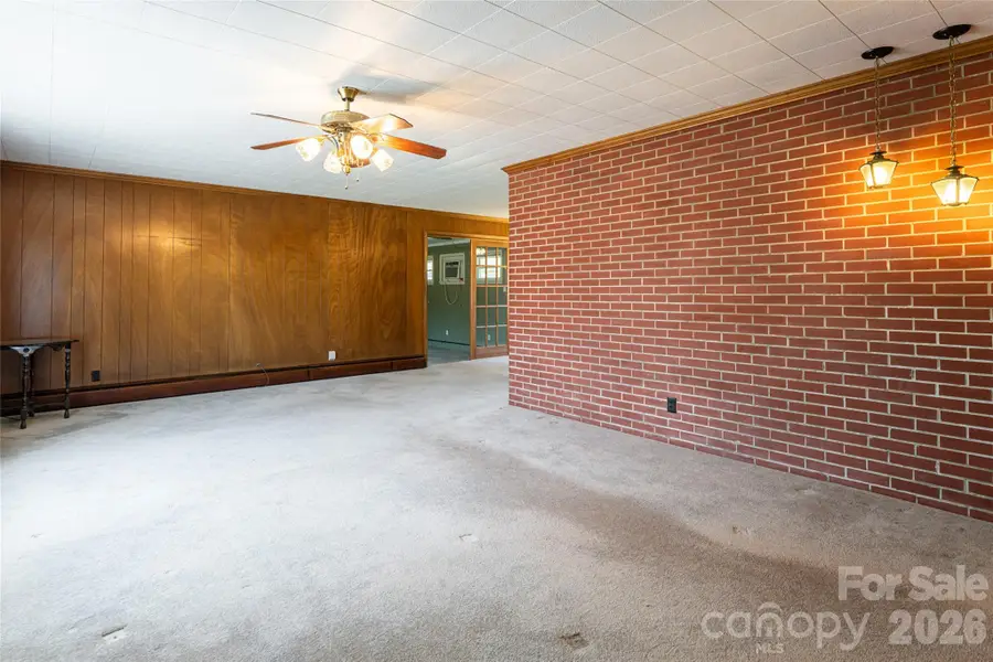 3159 Cheryl Drive, Hendersonville, NC 28792 - #3