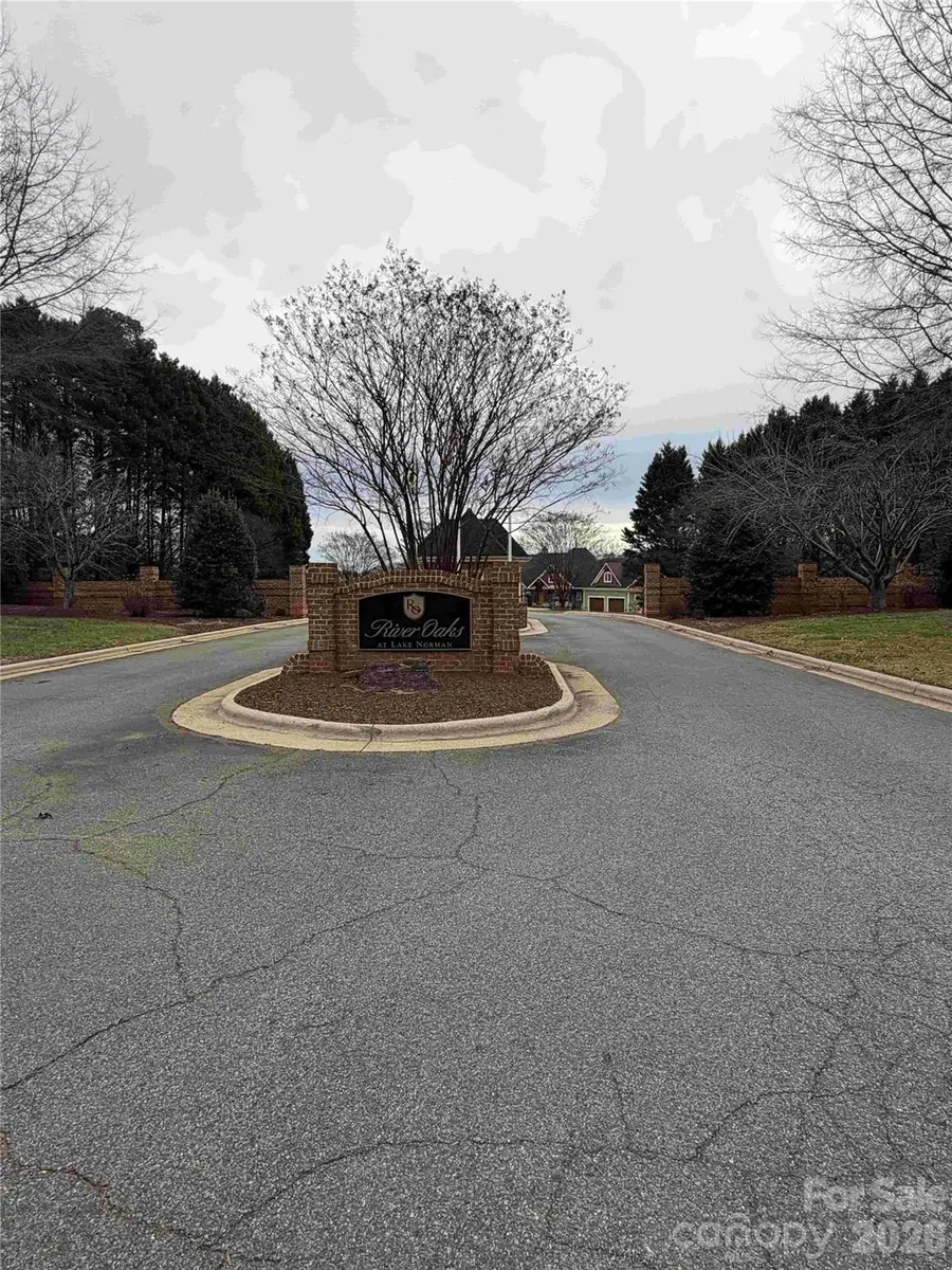 204 Broken Arrow Drive, Statesville, NC 28677 - Image #2