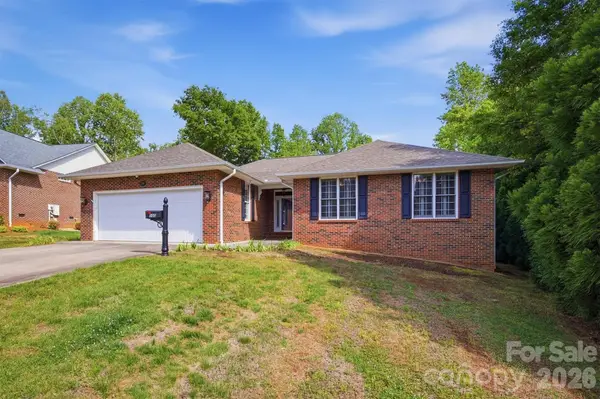 100 Crosscreek Drive, Morganton, NC 28655
