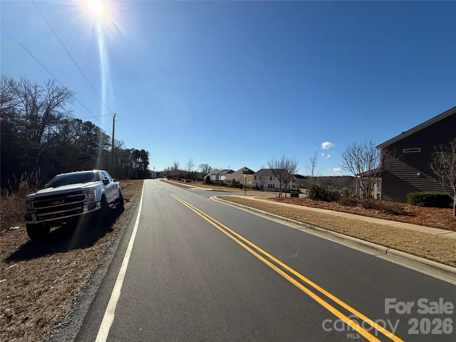 000 Thomas Road, Charlotte, NC 28278 - #2
