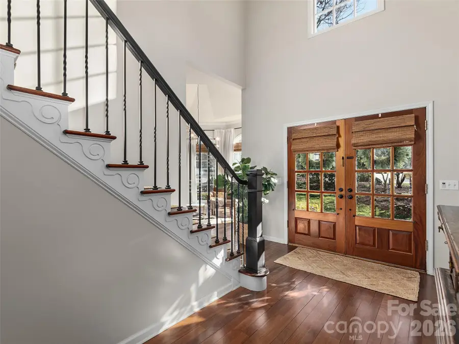 335 Red Fox Circle, Asheville, NC 28803 - Image #2