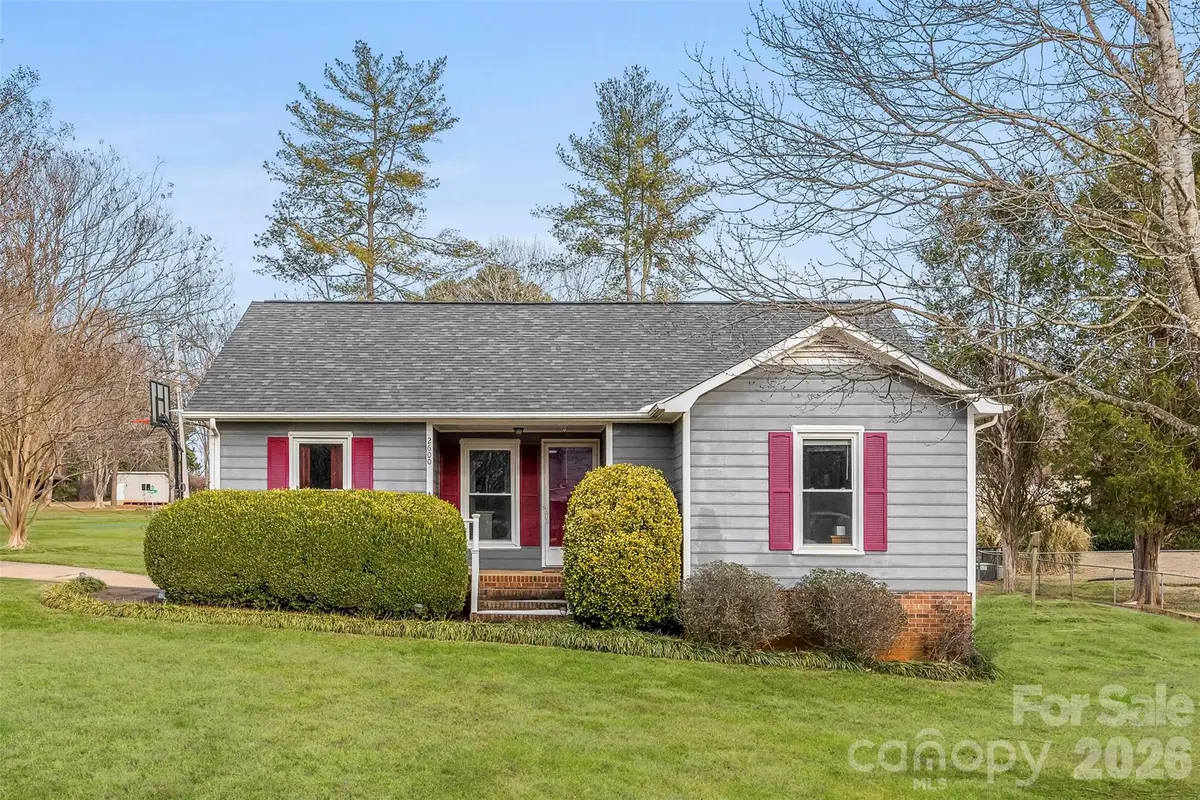 2600 Castlewood Drive, Gastonia, NC 28056 - Image #1