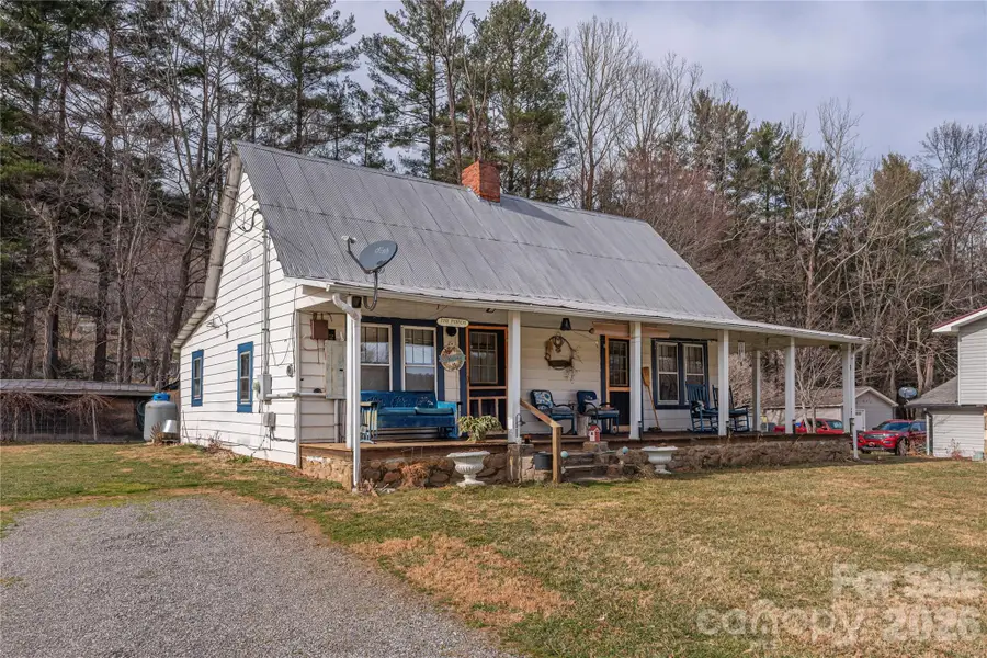 1496 Allens Creek Road, Waynesville, NC 28786 - Image #2
