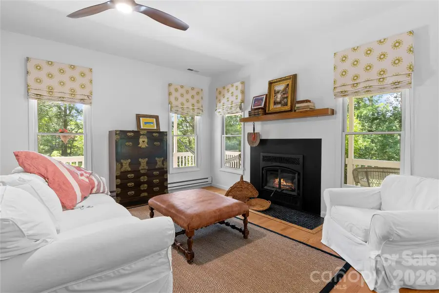 109 Paradise Circle, Clyde, NC 28721 - Image #3