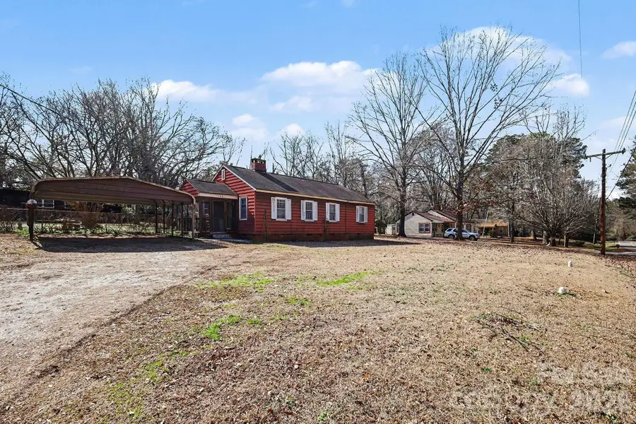 1048 Old Thompson Avenue, Lancaster, SC 29720 - Image #3