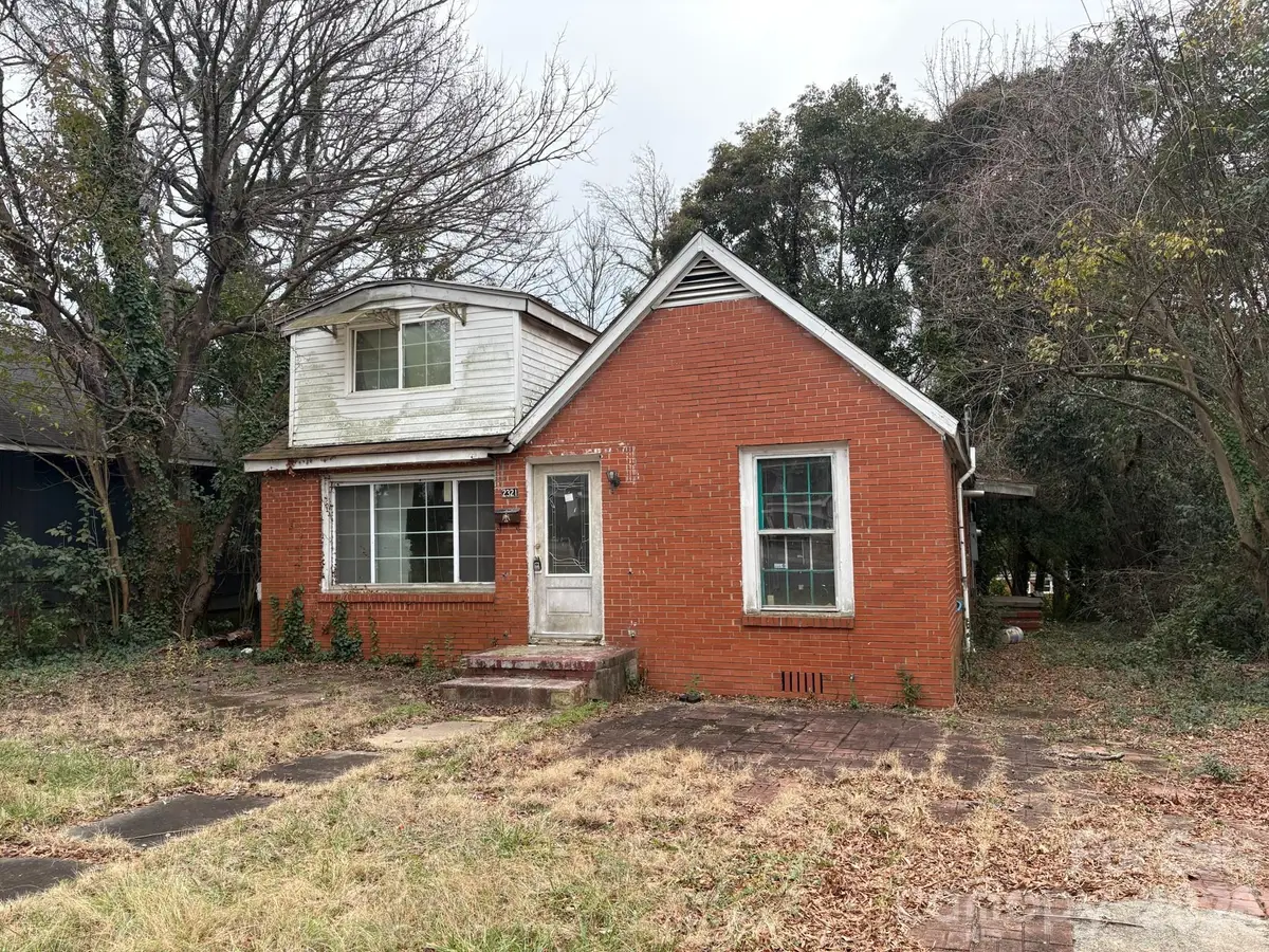 2321 Dundeen Street, Charlotte, NC 28216 - Image #1
