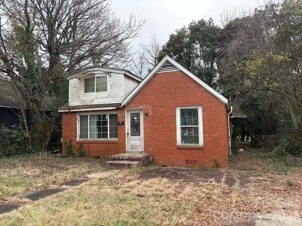 2321 Dundeen Street, Charlotte, NC 28216