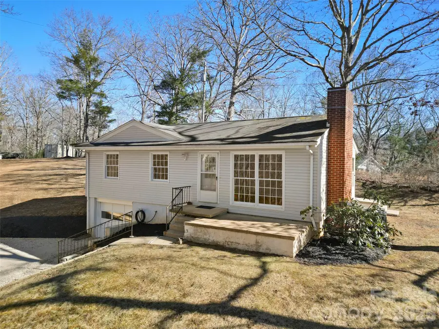 76 Maple Springs Road, Asheville, NC 28805 - Image #2