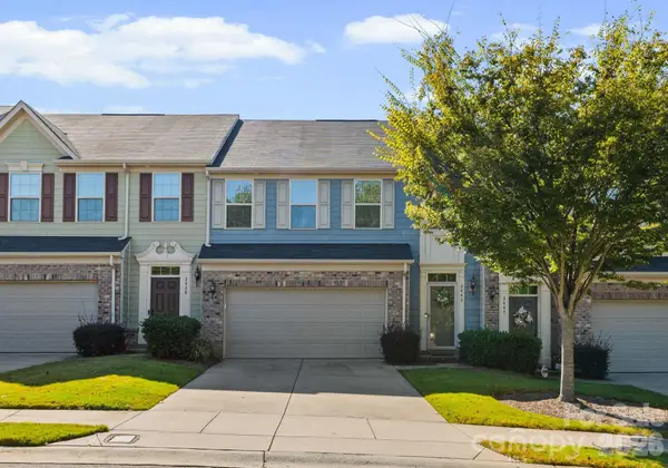 3443 Hornets Nest Way, Charlotte, NC 28208