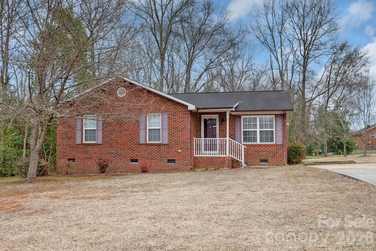 134 E East Avenue, Monroe, NC 28110 - #1