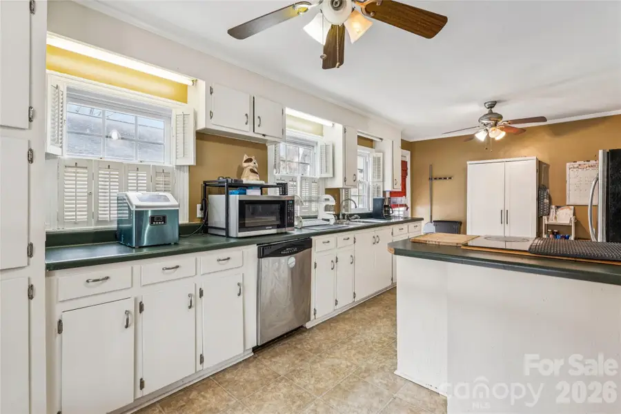 606 W Mcgregor Street, Pageland, SC 29728 - #3