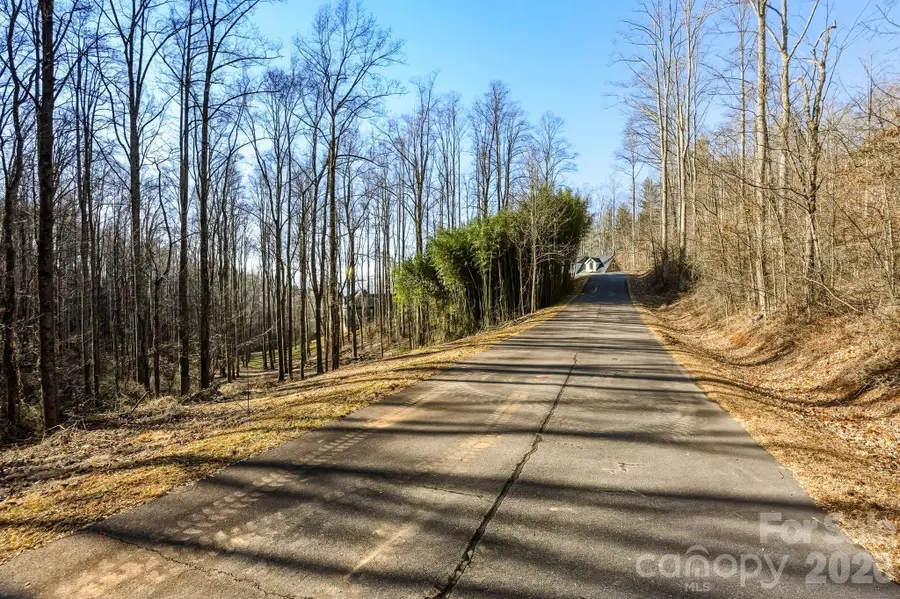 67 Bamboo Trail #18, Candler, NC 28715 - #2
