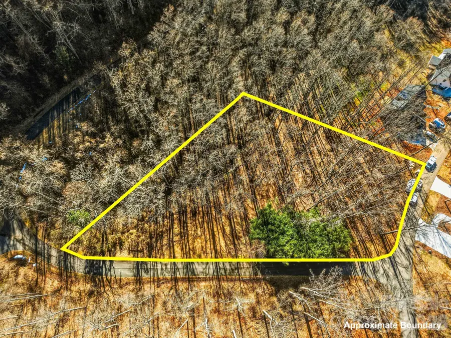 67 Bamboo Trail #18, Candler, NC 28715 - #3