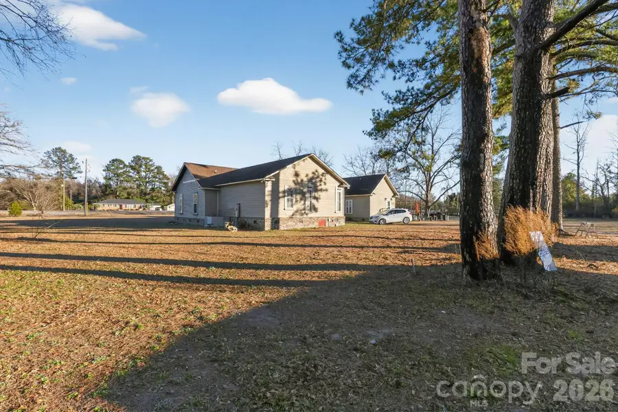 2420 N Governor Williams Highway, Darlington, SC 29540 - Image #3