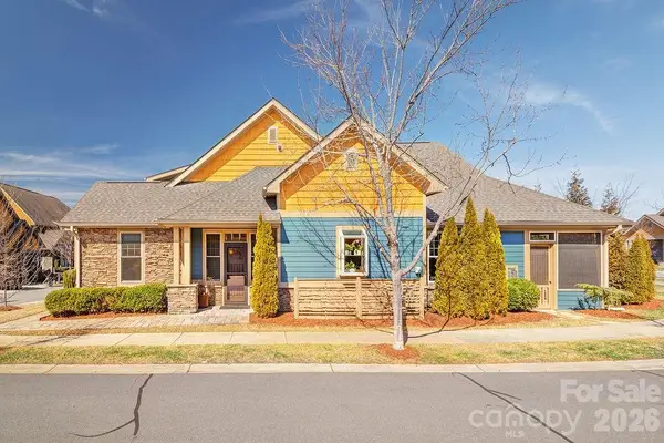 16 Holland Mountain View, Asheville, NC 28804