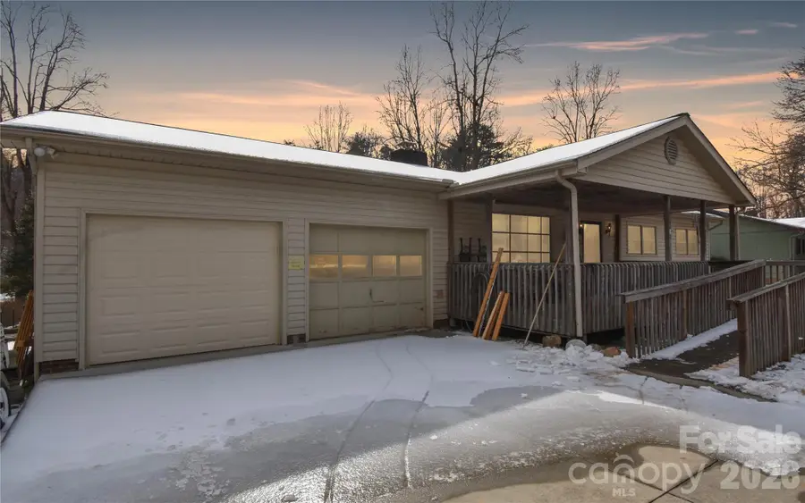 1292 Creekwood Drive, Morganton, NC 28655 - Image #2