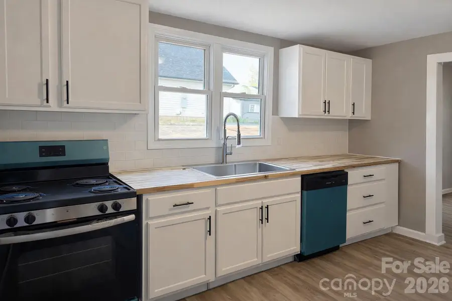 427 Pleasant Avenue, Kannapolis, NC 28081 - Image #3