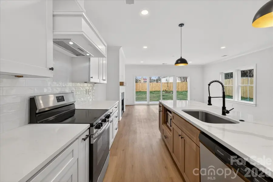 212 Lander Street, Charlotte, NC 28208 - #2