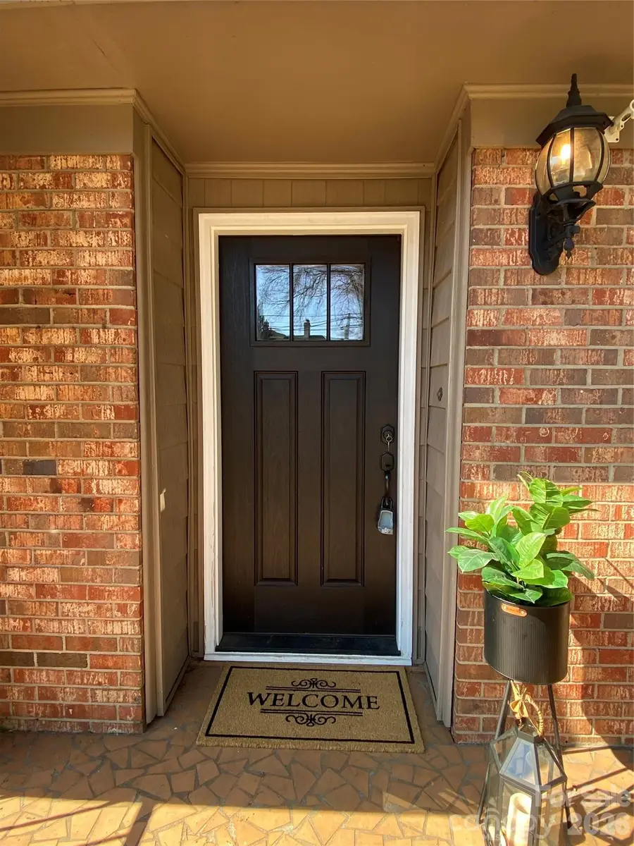 1215 6th Street Nw, Hickory, NC 28601 - #3