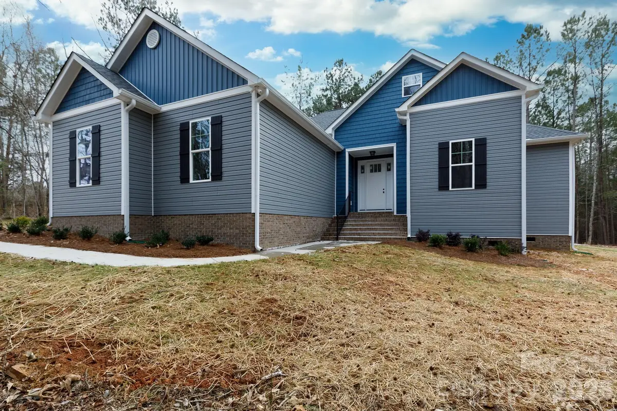 502 Squaw Lane, Edgemoor, SC 29712 - Image #1