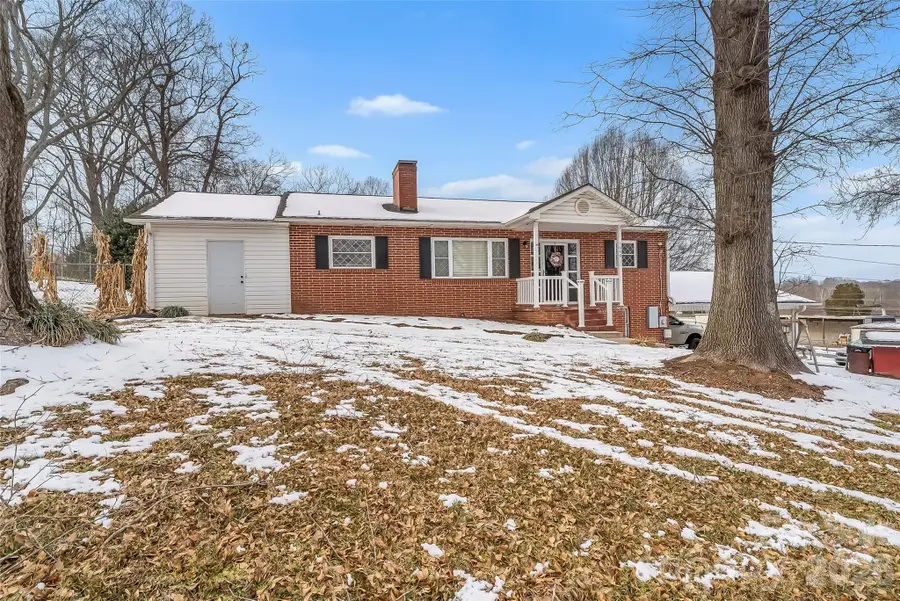 1640 W Nc 10 Highway, Newton, NC 28658 - #2