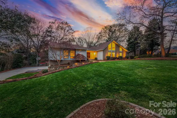 4631 Carmel Valley Road, Charlotte, NC 28226