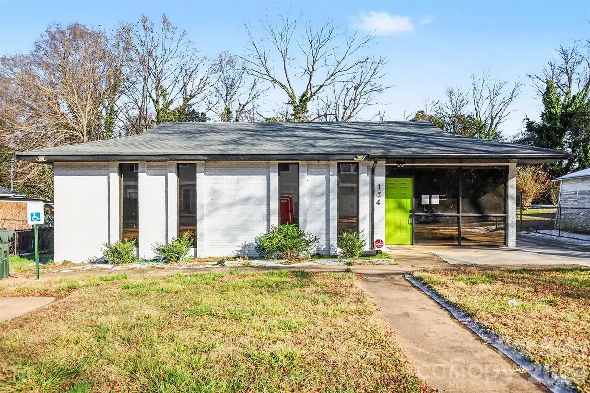 104 N Dilling Street, Kings Mountain, NC 28086 - #1