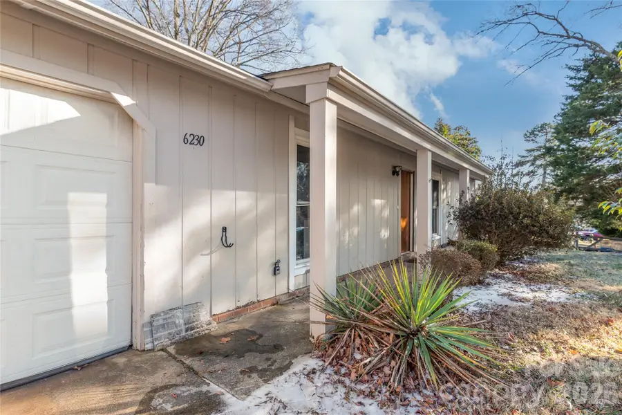 6230 Dwightware Boulevard, Charlotte, NC 28227 - Image #2
