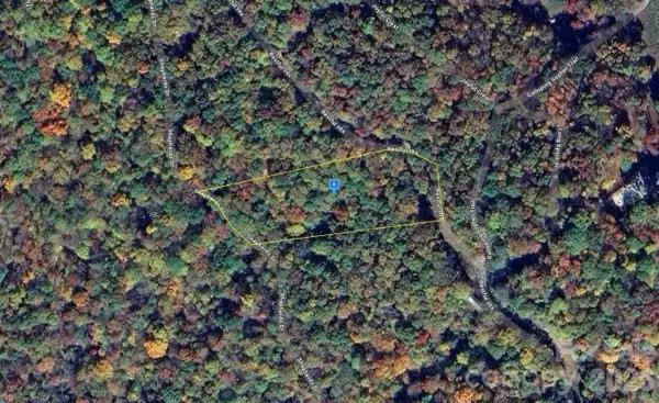 300 Restful Heights, Glenville, NC 28736