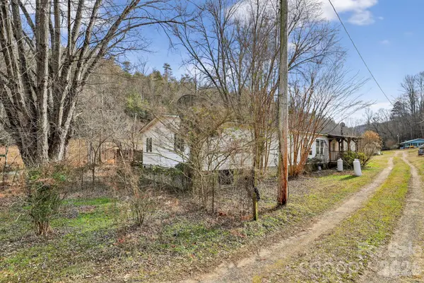 15 Wright Road, Whittier, NC 28789