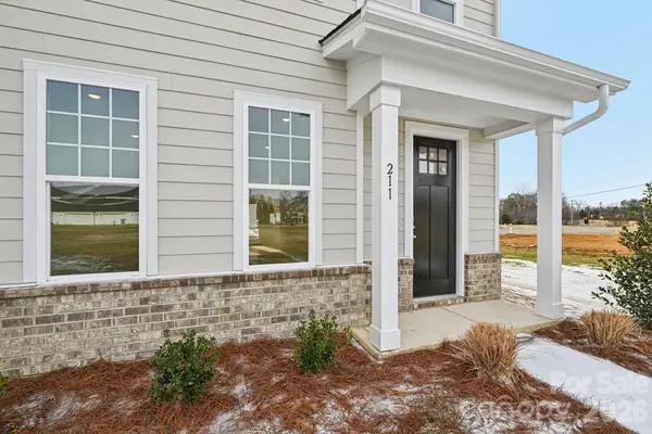 211 Vanguard Lane #18, Cramerton, NC 28032