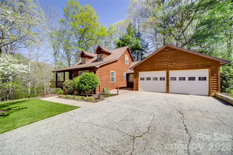 24 Oakwood Road, Candler, NC 28715 - Image #2