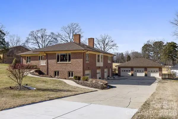 1419 Stoneyridge Drive, Charlotte, NC 28214