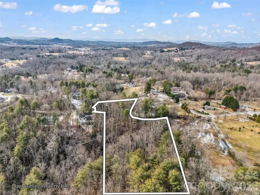 88 Summer Shade Court, Hendersonville, NC 28792 - #2