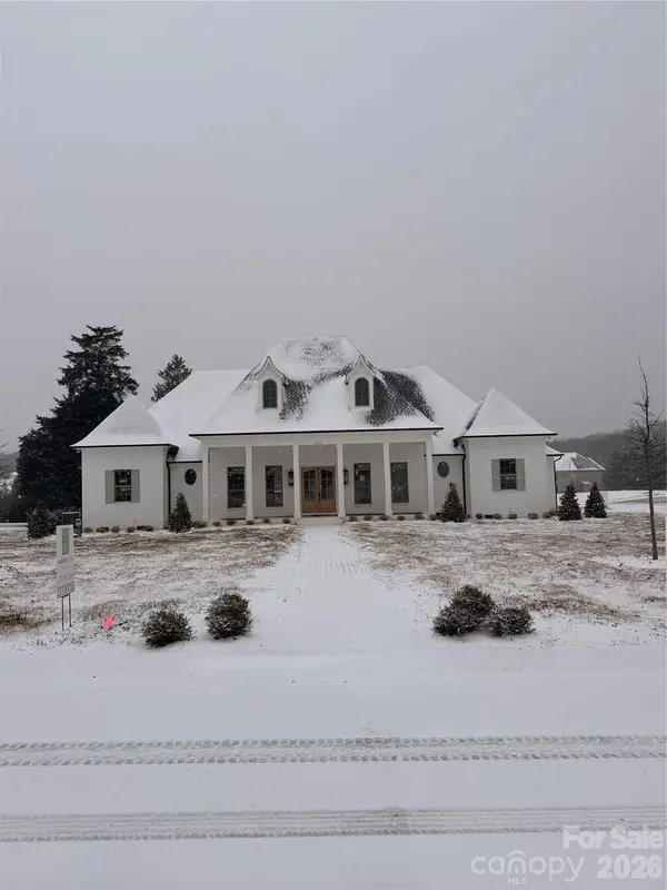 10131 Whispering Falls Avenue, Charlotte, NC 28227