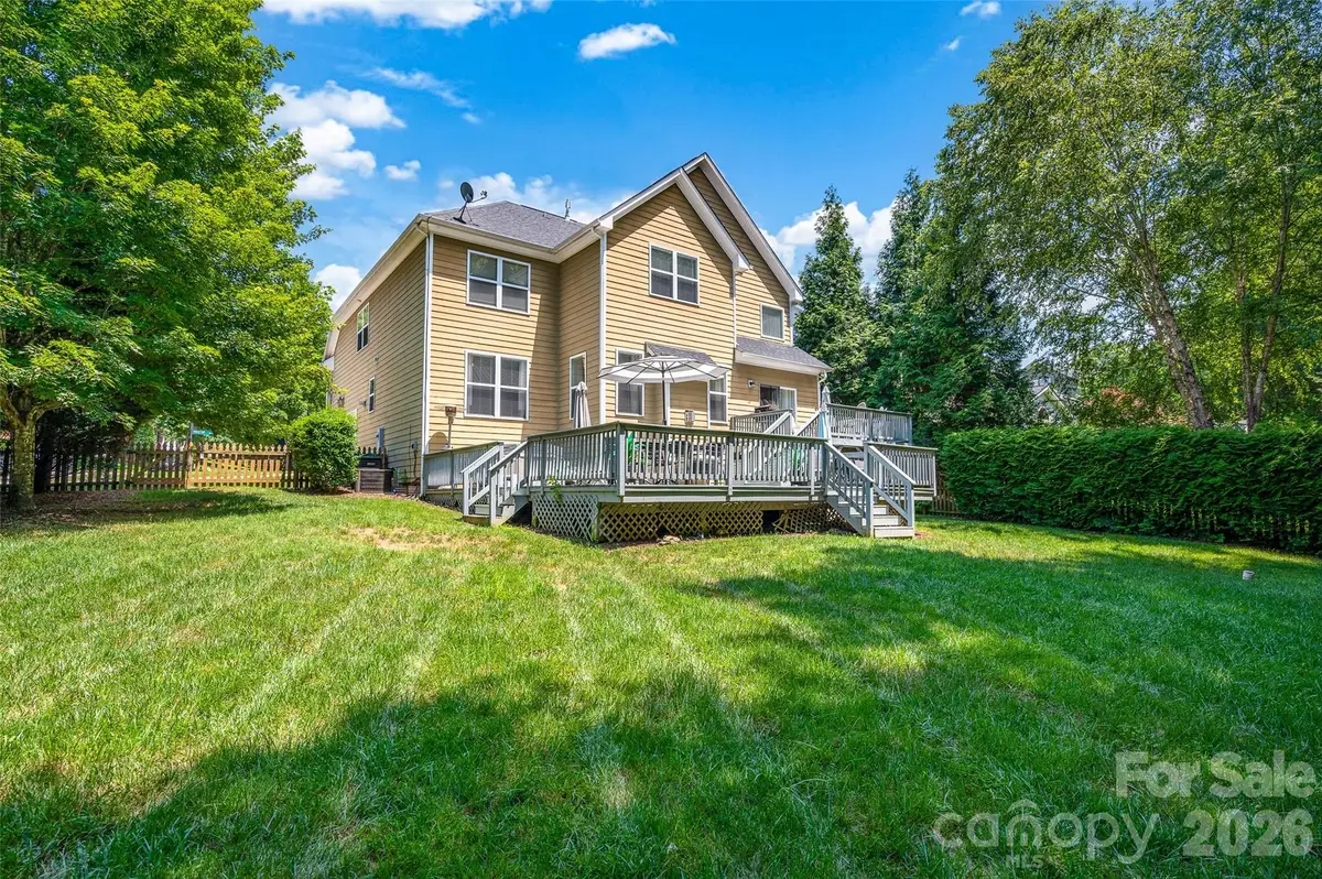 10104 Treetop Lane, Cornelius, NC 28031 - Image #1